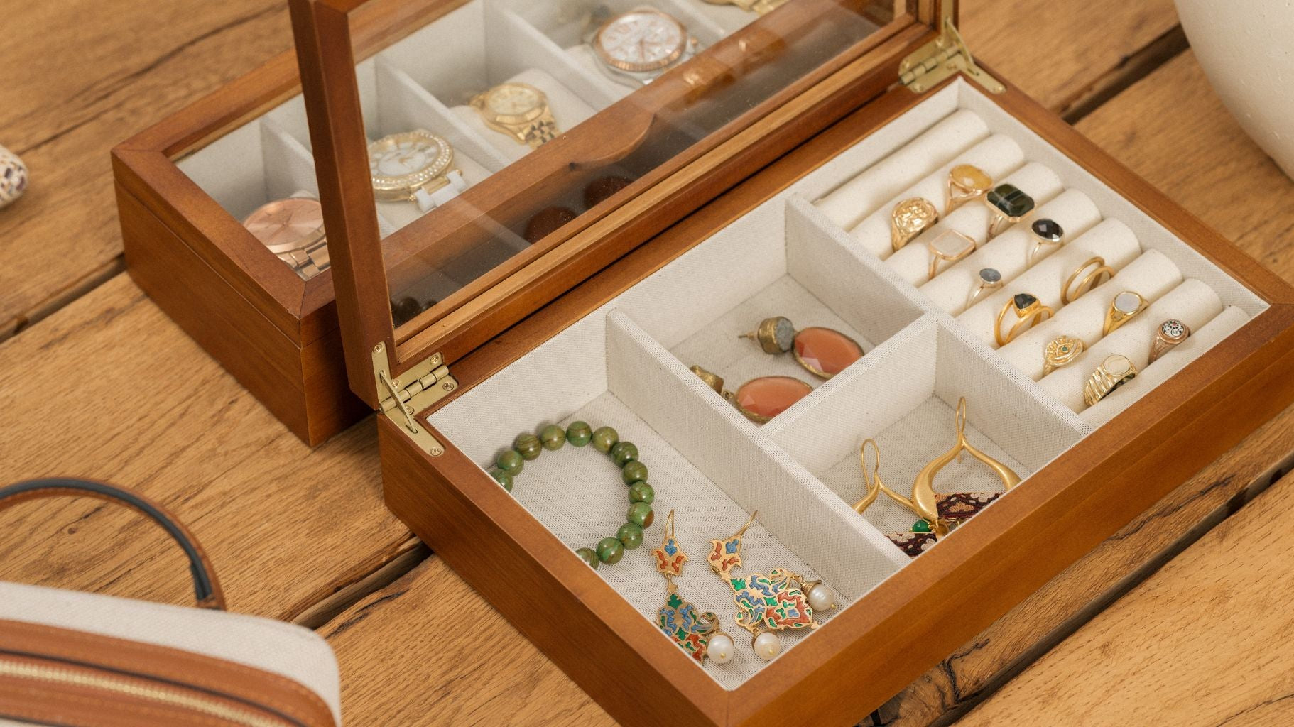 how to pack necklaces for a move?